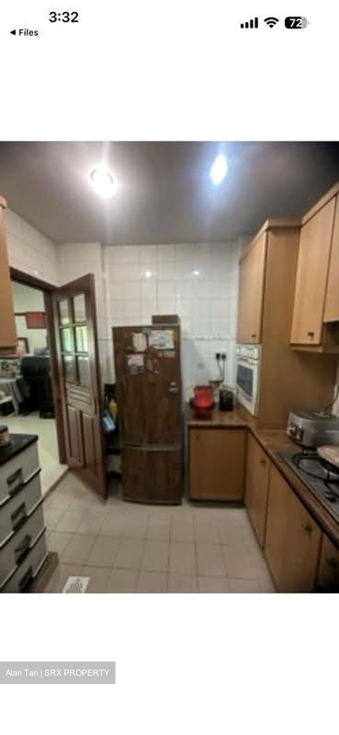 Hillview Heights (D23), Condominium #638209331